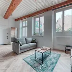 Le Pouteau Authentic Charm 2-bedroom In Croix Rousse